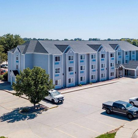 Days Inn & Suites By Wyndham Greeley Eksteriør billede
