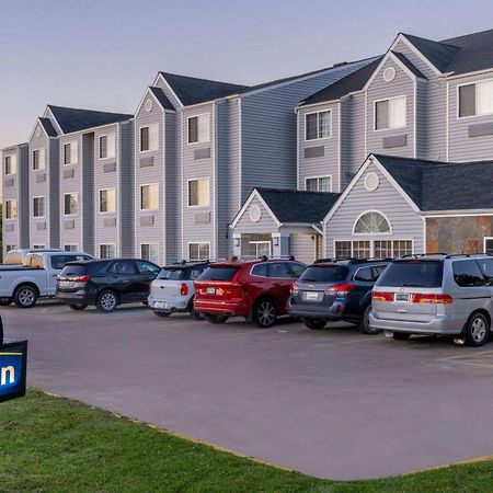 Days Inn & Suites By Wyndham Greeley Eksteriør billede